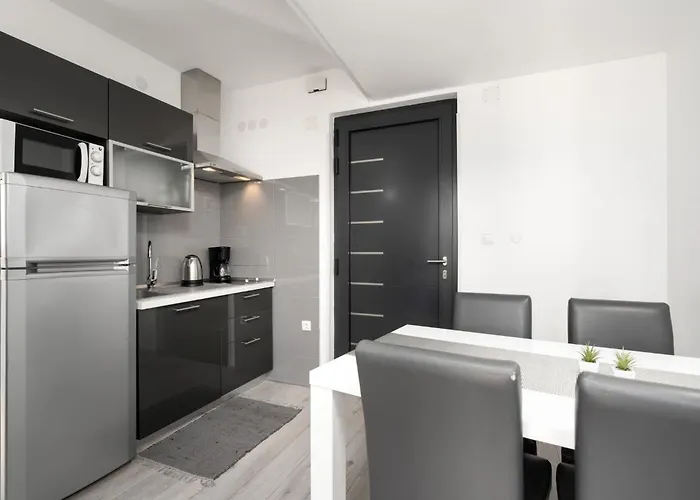 Astrid 3 By Briskva Appartement *